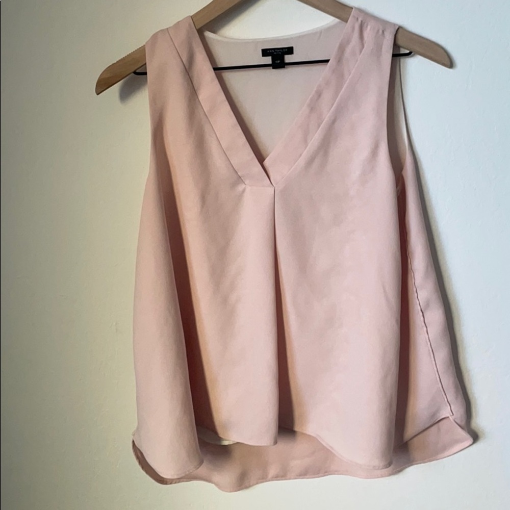 Ann Taylor lined sleeveless blush pink top